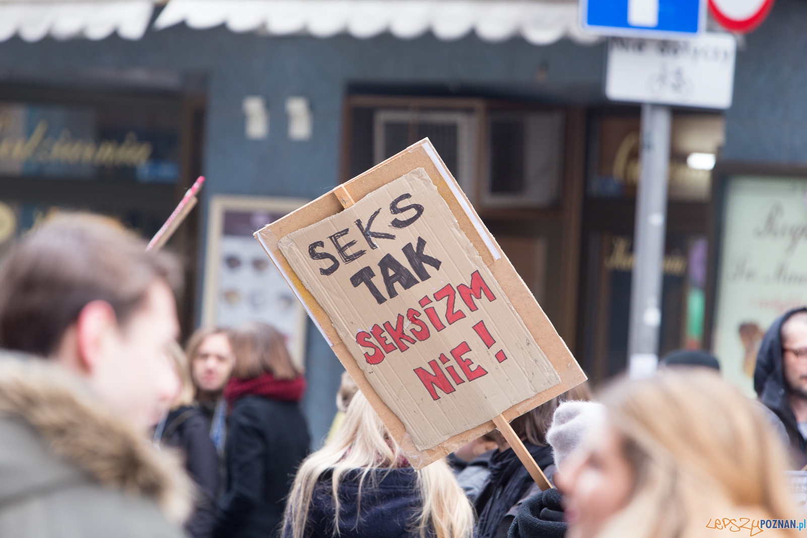 Solidarnie przeciw kulturze gwałtu – Manifa 2016 w Poznaniu Foto: lepszyPOZNAN.pl / Piotr Rychter Solidarnie przeciw kulturze gwałtu – Manifa 2016 w Poznaniu Foto: lepszyPOZNAN.pl / Piotr Rychter
