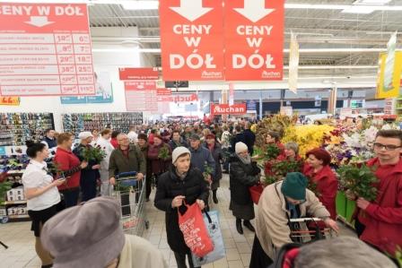 Otwarcie Auchan w M1 Foto: M1 / Magda Rzepnicka Otwarcie Auchan w M1 Foto: M1 / Magda Rzepnicka