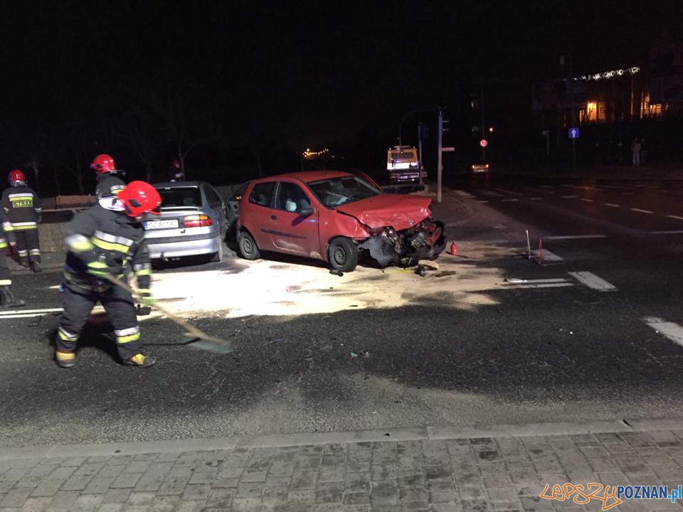 Ranni w wypadku na Starołęce Foto: EuroHol Ranni w wypadku na Starołęce Foto: EuroHol