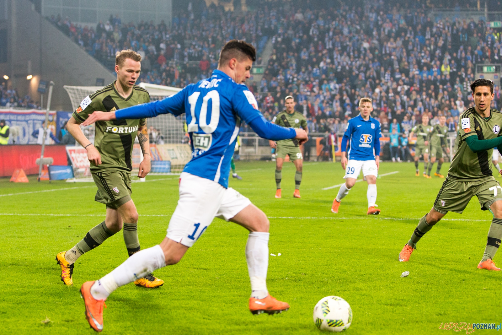 28. kolejka Ekstraklasy - Lech Poznań - Legia Warszawa Foto: lepszyPOZNAN.pl / Piotr Rychter 28. kolejka Ekstraklasy - Lech Poznań - Legia Warszawa Foto: lepszyPOZNAN.pl / Piotr Rychter