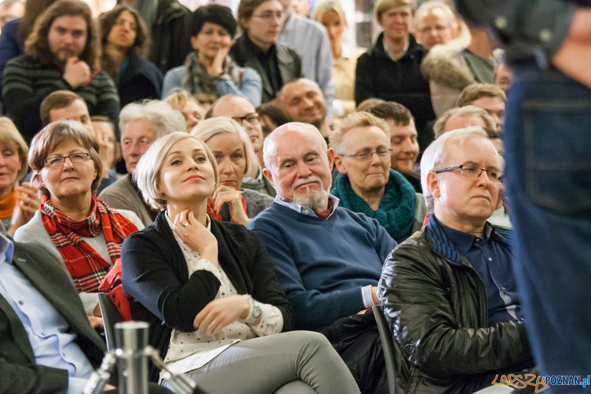 Tomasz Lis w empiku (15.03.2016) Foto: © lepszyPOZNAN.pl / Karolina Kiraga Tomasz Lis w empiku (15.03.2016) Foto: © lepszyPOZNAN.pl / Karolina Kiraga