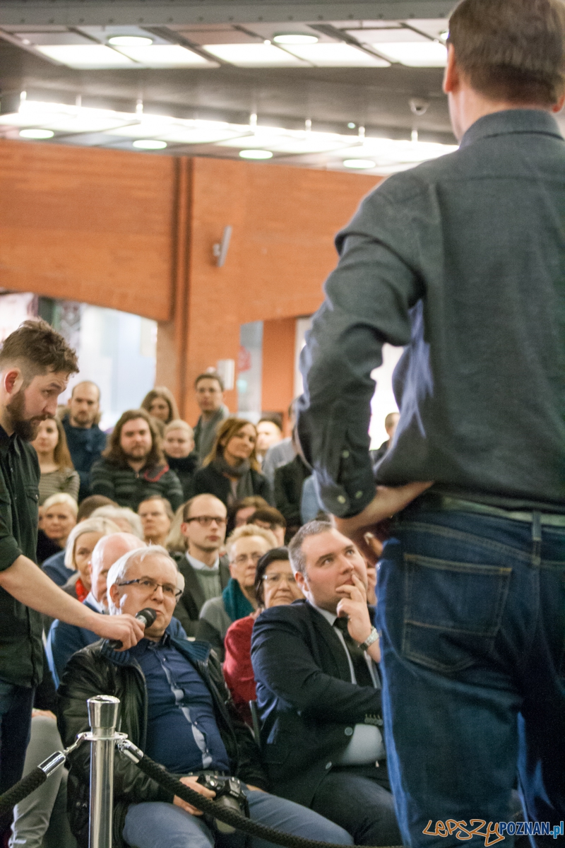 Tomasz Lis w empiku (15.03.2016) Foto: © lepszyPOZNAN.pl / Karolina Kiraga Tomasz Lis w empiku (15.03.2016) Foto: © lepszyPOZNAN.pl / Karolina Kiraga