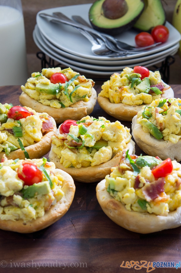 jajecznica w chrupiących bułkach Foto: iwashyoudry.com / Shawn jajecznica w chrupiących bułkach Foto: iwashyoudry.com / Shawn