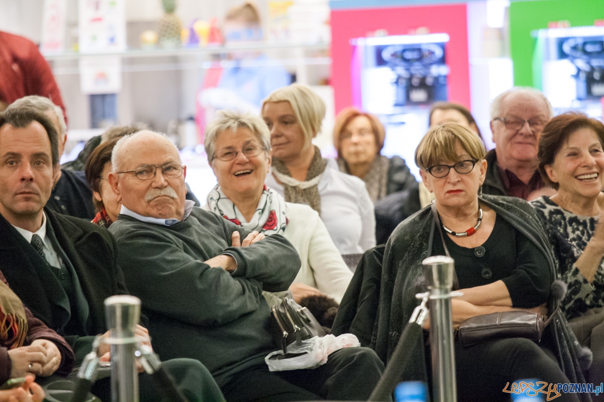 Tomasz Lis w empiku (15.03.2016) Foto: © lepszyPOZNAN.pl / Karolina Kiraga Tomasz Lis w empiku (15.03.2016) Foto: © lepszyPOZNAN.pl / Karolina Kiraga