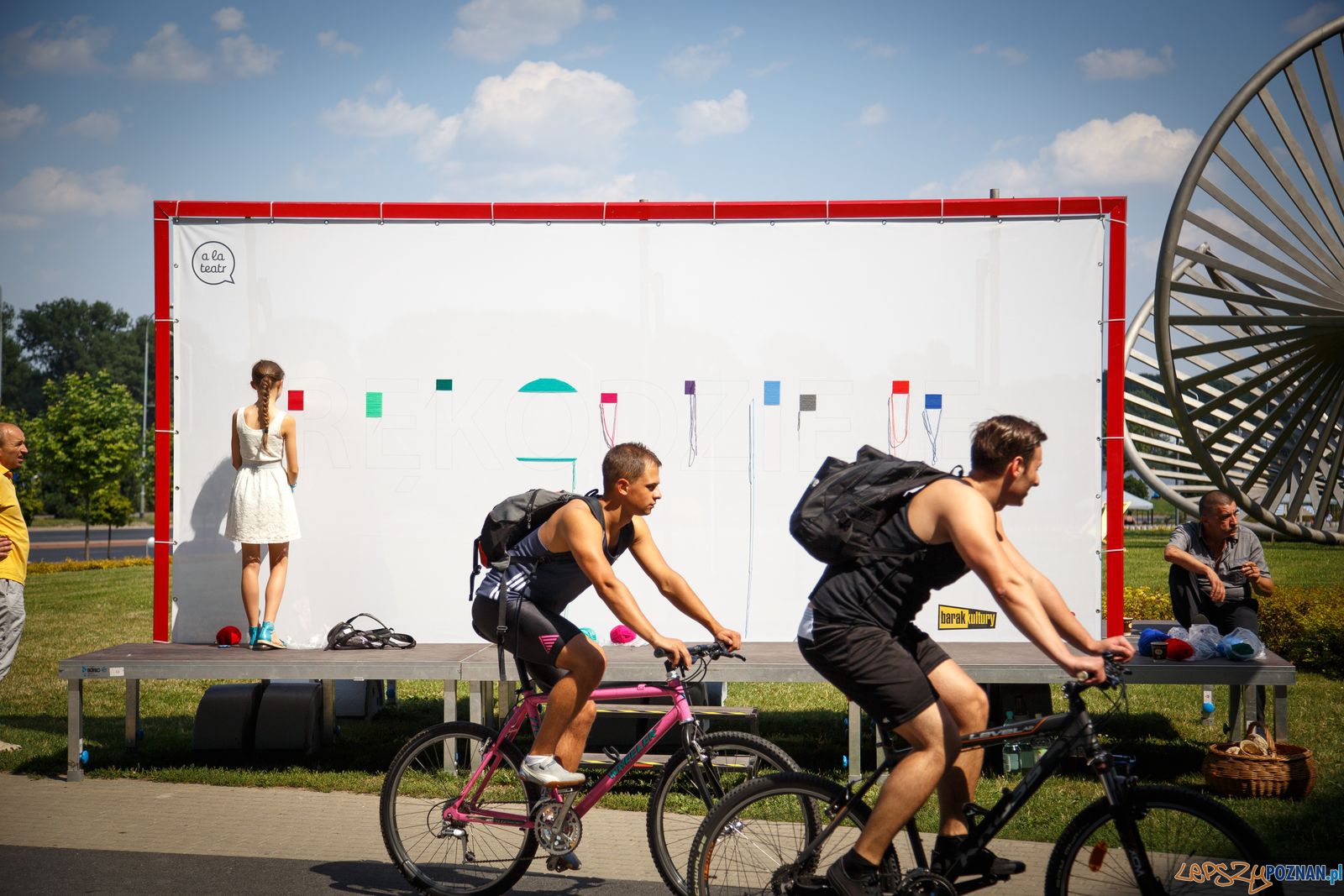 Wyszywanie artystyczne podczas Festiwalu Barbarzyńców Foto: Inwazja Barbarzyńców / materiały prasowe Wyszywanie artystyczne podczas Festiwalu Barbarzyńców Foto: Inwazja Barbarzyńców / materiały prasowe