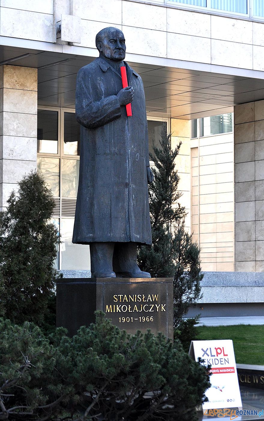 Mikołajczyk zachęca do charytatywnego biegania Foto: materiały prasowe Mikołajczyk zachęca do charytatywnego biegania Foto: materiały prasowe