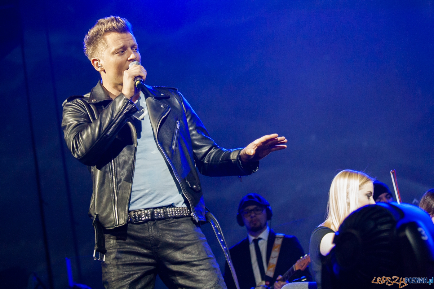 U2 symfonicznie - Rafał Brzozowski (24.04.2016) Sala Ziemi Foto: © lepszyPOZNAN.pl / Karolina Kiraga U2 symfonicznie - Rafał Brzozowski (24.04.2016) Sala Ziemi Foto: © lepszyPOZNAN.pl / Karolina Kiraga