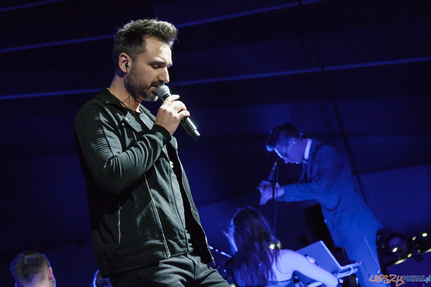 U2 symfonicznie - Mateusz Ziółko (24.04.2016) Sala Ziemi Foto: © lepszyPOZNAN.pl / Karolina Kiraga U2 symfonicznie - Mateusz Ziółko (24.04.2016) Sala Ziemi Foto: © lepszyPOZNAN.pl / Karolina Kiraga