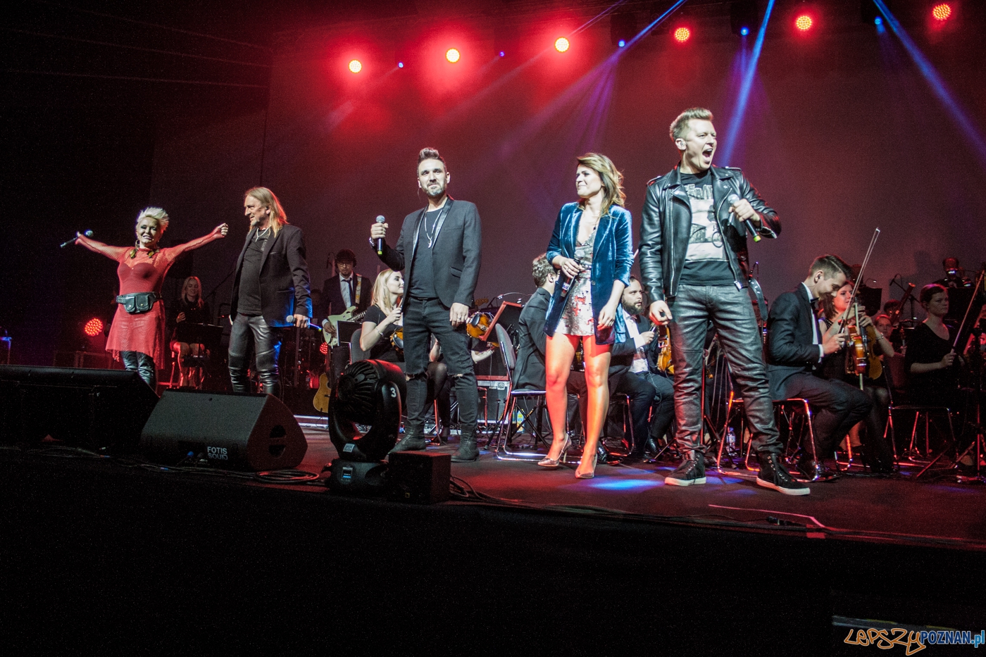 U2 symfonicznie (24.04.2016) Sala Ziemi Foto: © lepszyPOZNAN.pl / Karolina Kiraga U2 symfonicznie (24.04.2016) Sala Ziemi Foto: © lepszyPOZNAN.pl / Karolina Kiraga