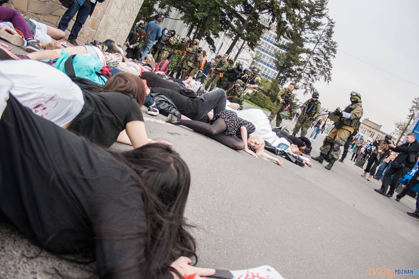 Pyrkon 2016 (9.04.2016) zombie Foto: © lepszyPOZNAN.pl / Karolina Kiraga Pyrkon 2016 (9.04.2016) zombie Foto: © lepszyPOZNAN.pl / Karolina Kiraga