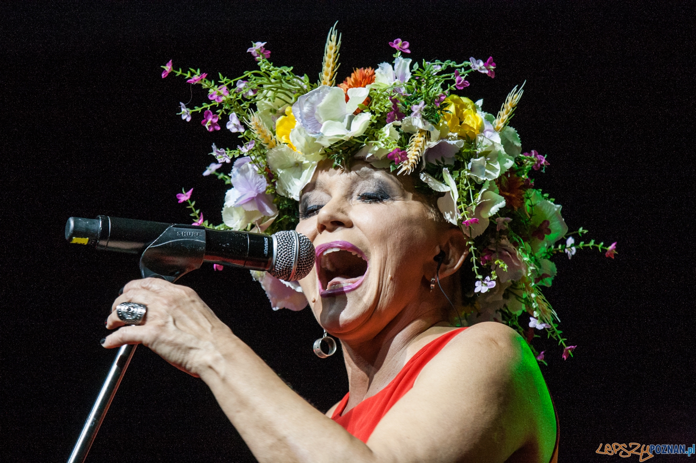 U2 symfonicznie - Małgorzata Ostrowska (24.04.2016) Sala Ziemi Foto: © lepszyPOZNAN.pl / Karolina Kiraga U2 symfonicznie - Małgorzata Ostrowska (24.04.2016) Sala Ziemi Foto: © lepszyPOZNAN.pl / Karolina Kiraga