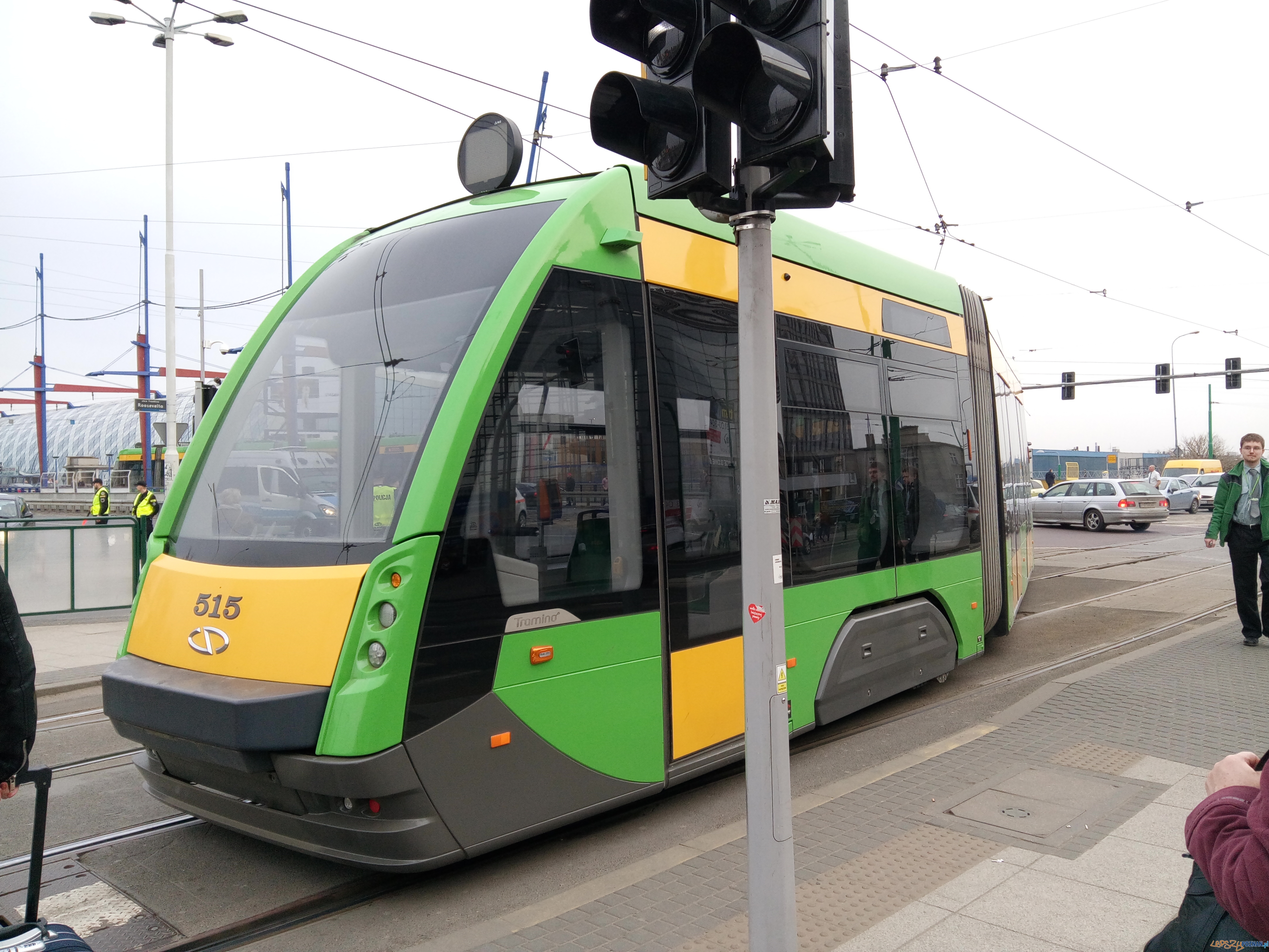 Uszkodzony Solaris na Głogowskiej - 03.04.2016 r. Foto: LepszyPOZNAN.pl / Piotr Rychter Uszkodzony Solaris na Głogowskiej - 03.04.2016 r. Foto: LepszyPOZNAN.pl / Piotr Rychter