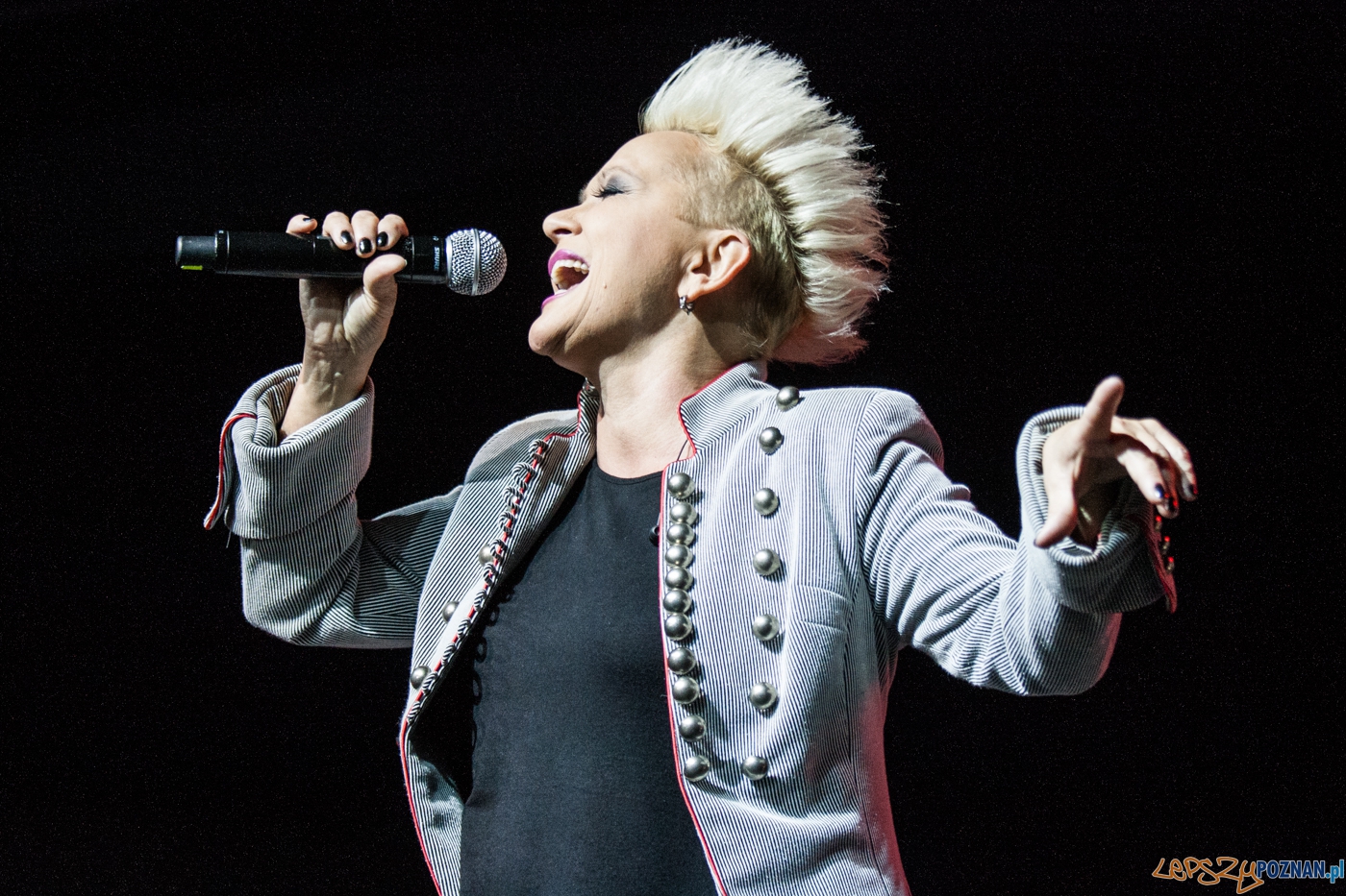 U2 symfonicznie - Małgorzata Ostrowska (24.04.2016) Sala Ziemi Foto: © lepszyPOZNAN.pl / Karolina Kiraga U2 symfonicznie - Małgorzata Ostrowska (24.04.2016) Sala Ziemi Foto: © lepszyPOZNAN.pl / Karolina Kiraga