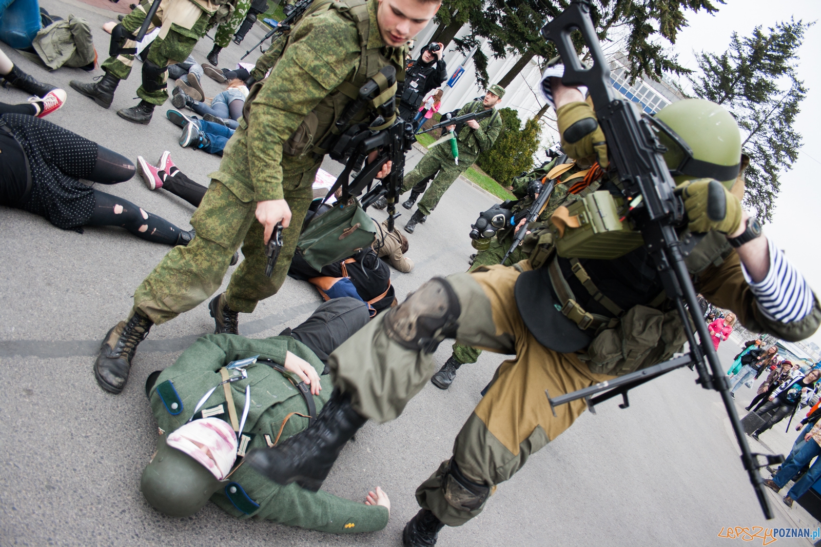 Pyrkon 2016 (9.04.2016) zombie Foto: © lepszyPOZNAN.pl / Karolina Kiraga Pyrkon 2016 (9.04.2016) zombie Foto: © lepszyPOZNAN.pl / Karolina Kiraga