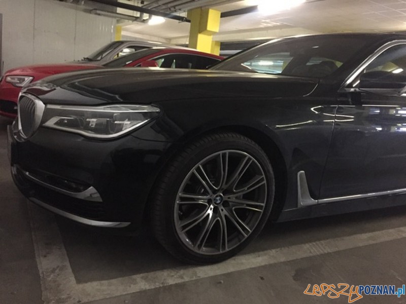 Odzyskano skradzione samochody (w częściach) Foto: KWP w Poznaniu Odzyskano skradzione samochody (w częściach) Foto: KWP w Poznaniu