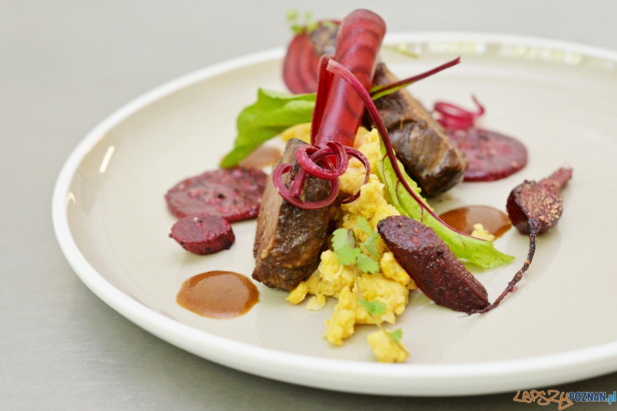 8. Monidlo - Jeleń, jałowiec, ostropest plamisty, liść laurowy, cząber, ciecierzyca, wędzony czosnek se Foto: 8. Monidlo - Jeleń, jałowiec, ostropest plamisty, liść laurowy, cząber, ciecierzyca, wędzony czosnek se Foto: