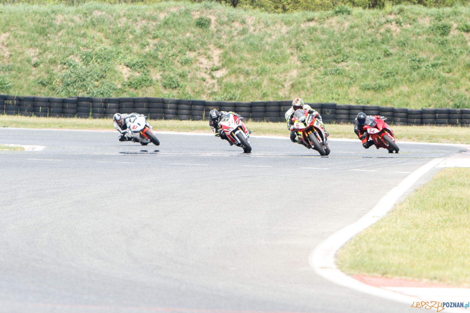 Wyścigowe Motocyklowe Mistrzostwa Polski runda 1 - Poznań 21.0 Foto: LepszyPOZNAN.pl / Paweł Rychter Wyścigowe Motocyklowe Mistrzostwa Polski runda 1 - Poznań 21.0 Foto: LepszyPOZNAN.pl / Paweł Rychter