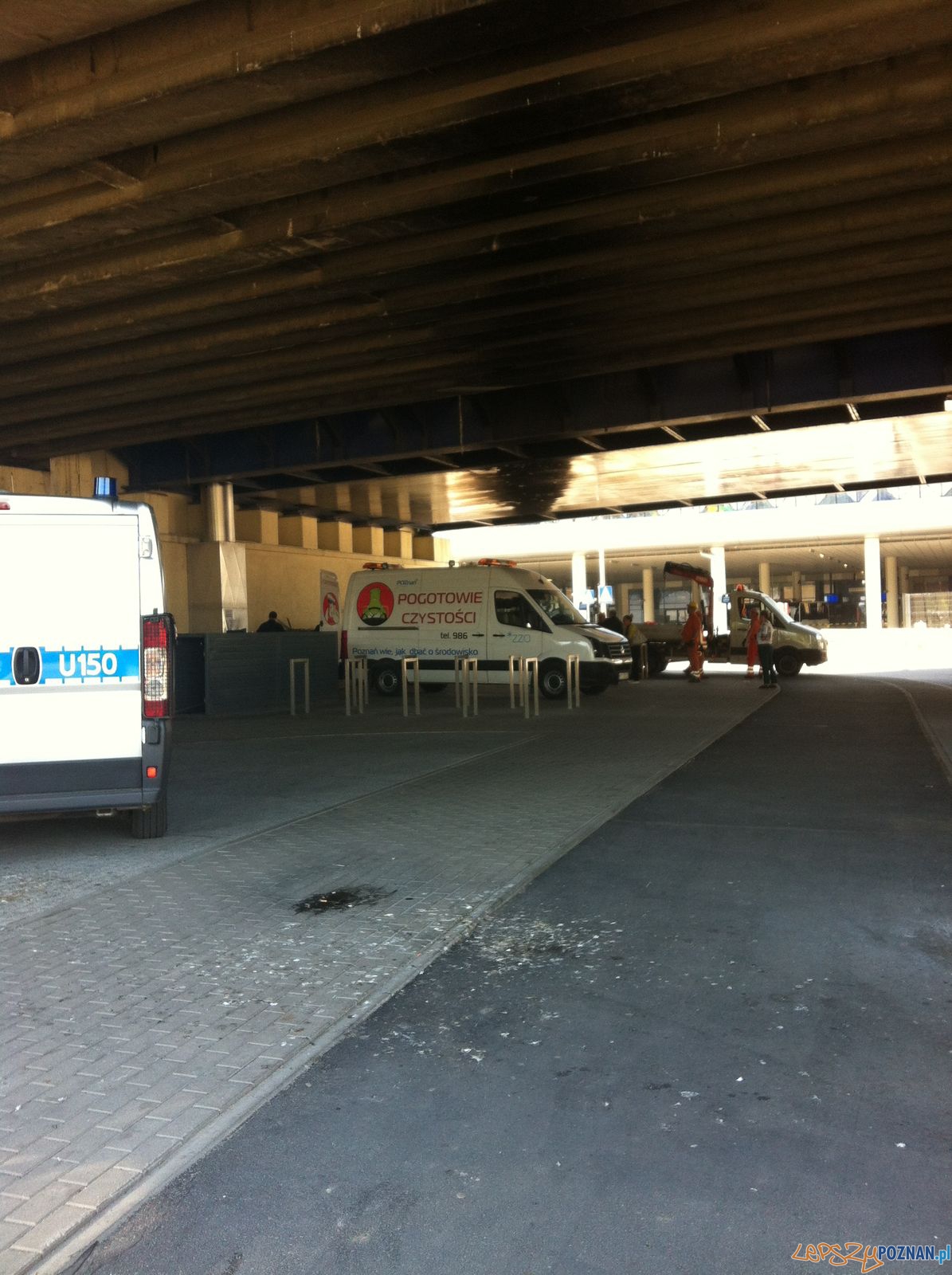 Boksy rowertowe pod Mostem Dworcowym (2) Foto: ROSM Boksy rowertowe pod Mostem Dworcowym (2) Foto: ROSM