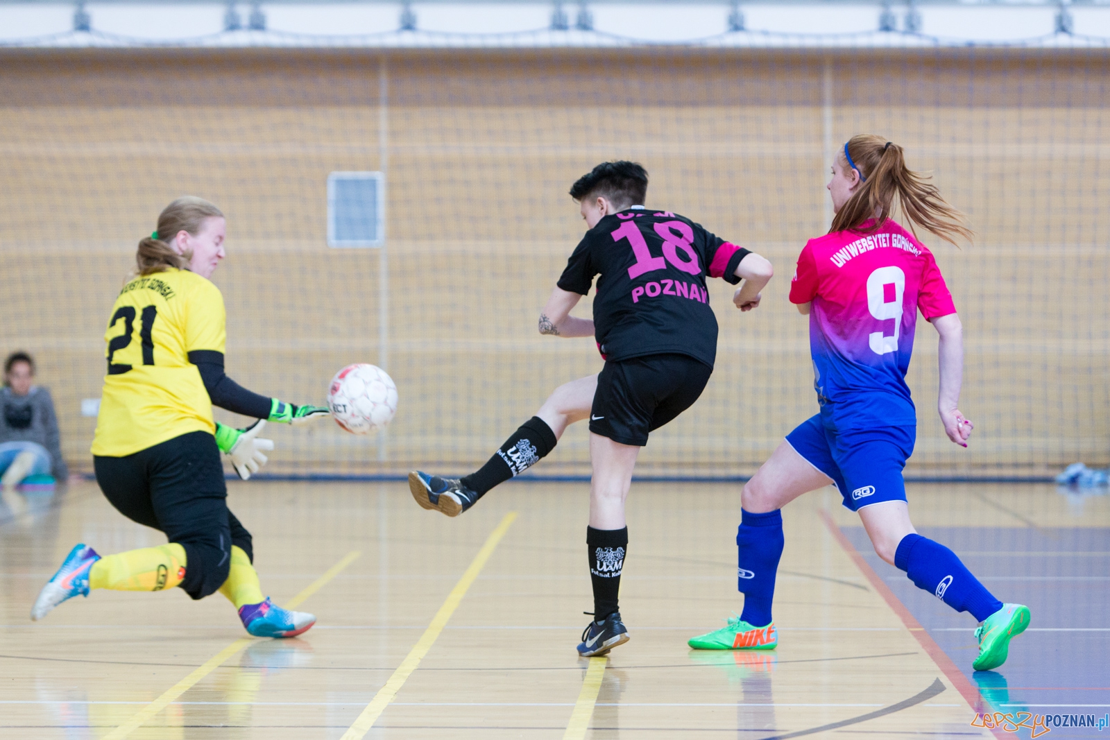 I Międzynarodowy Turniej w Futsalu Kobiet Foto: lepszyPOZNAN.pl / Piotr Rychter I Międzynarodowy Turniej w Futsalu Kobiet Foto: lepszyPOZNAN.pl / Piotr Rychter