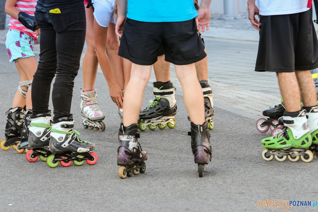 Lato na Targach (nauka jazdy na rolkach) Foto: Lato na Targach (nauka jazdy na rolkach) Foto: