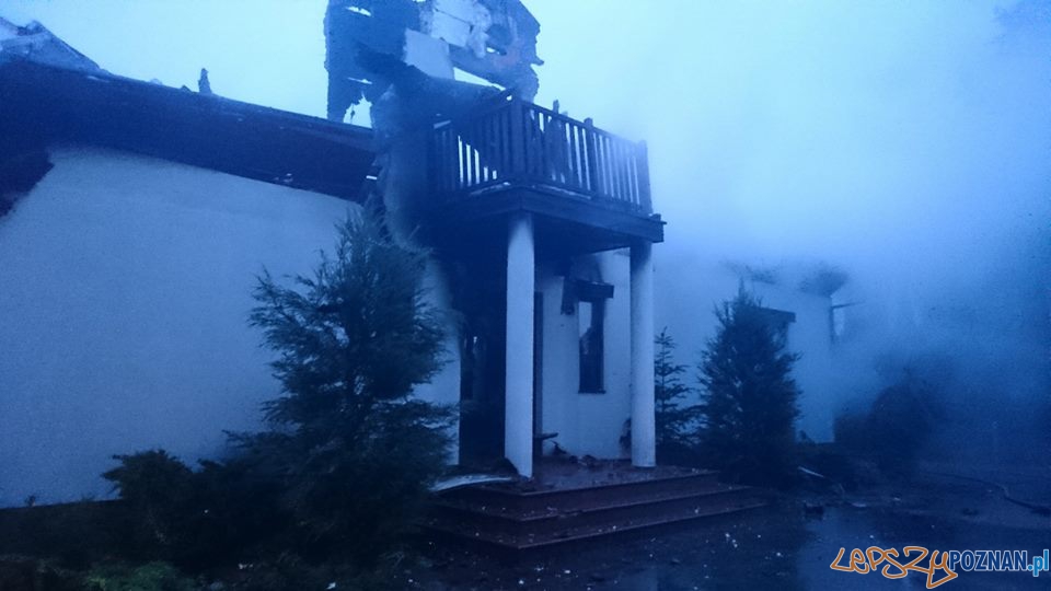 Pożar na Biskupińskiej Foto: OSP Suchy Las Pożar na Biskupińskiej Foto: OSP Suchy Las