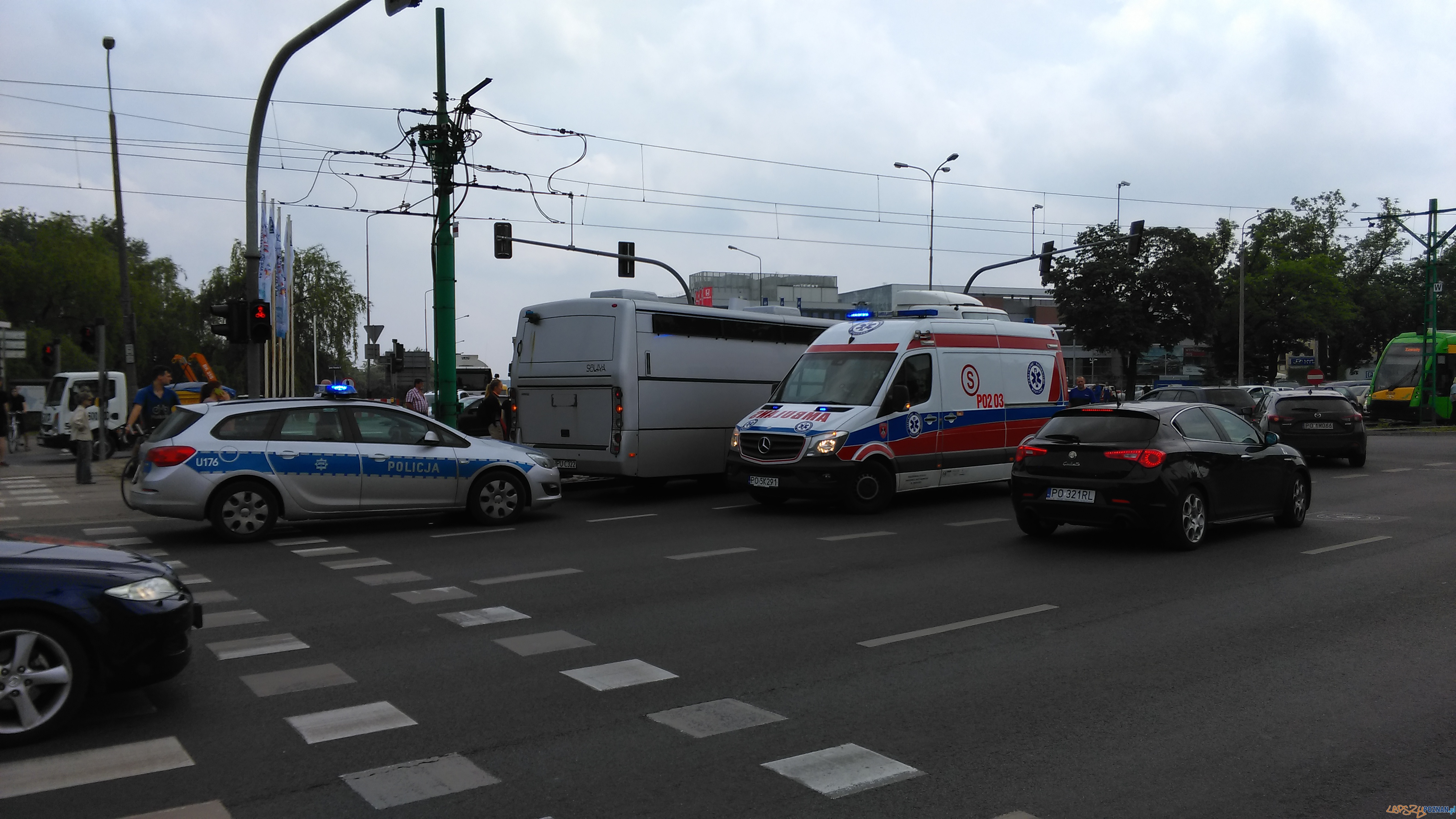 Wypadek na Jana Pawła II Foto: lepszyPOZNAN / TD Wypadek na Jana Pawła II Foto: lepszyPOZNAN / TD