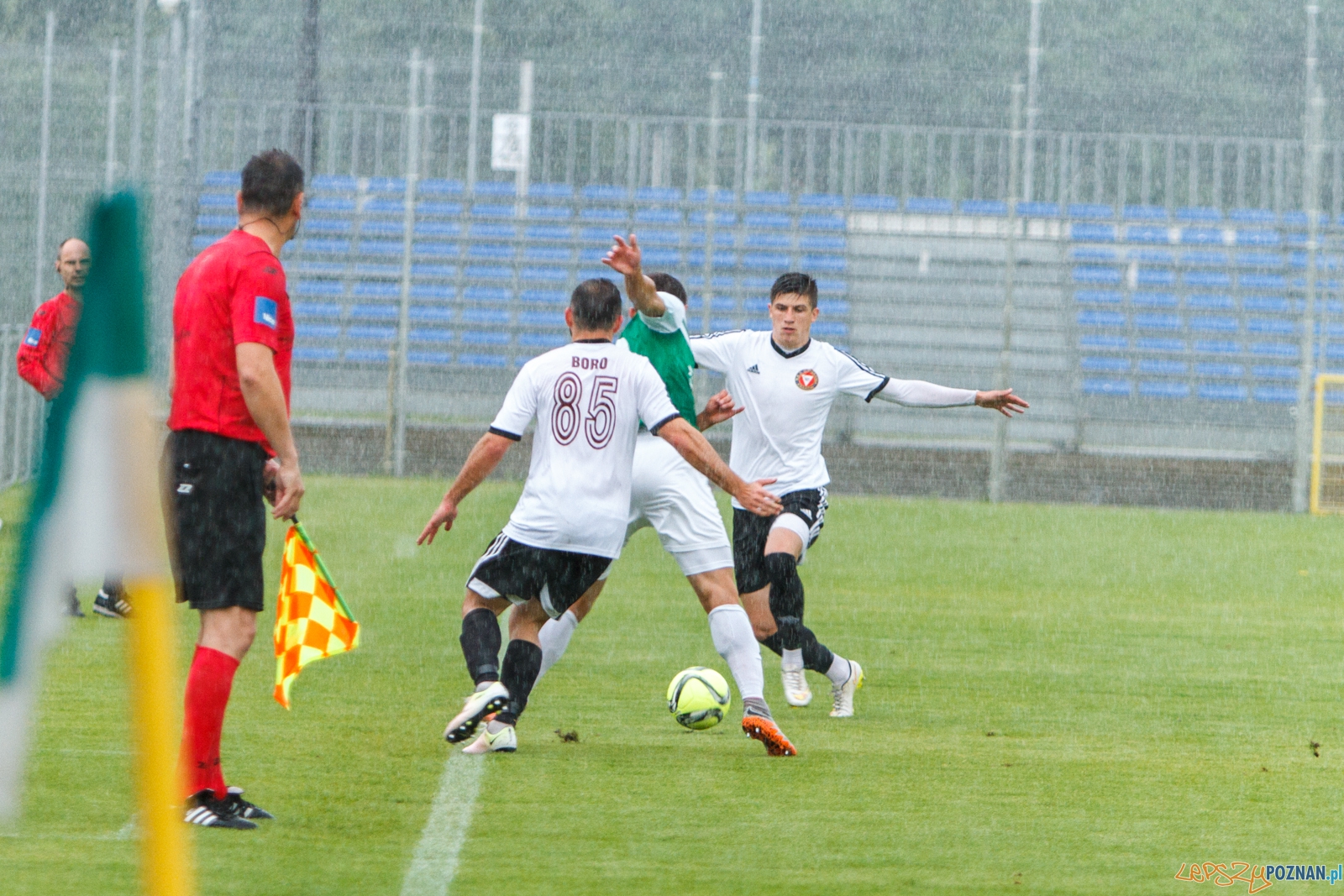 Pilka nozna. II liga. Warta Poznan - Garbarnia Krakow. 15.06.2016 Foto: Pawel Rychter Pilka nozna. II liga. Warta Poznan - Garbarnia Krakow. 15.06.2016 Foto: Pawel Rychter