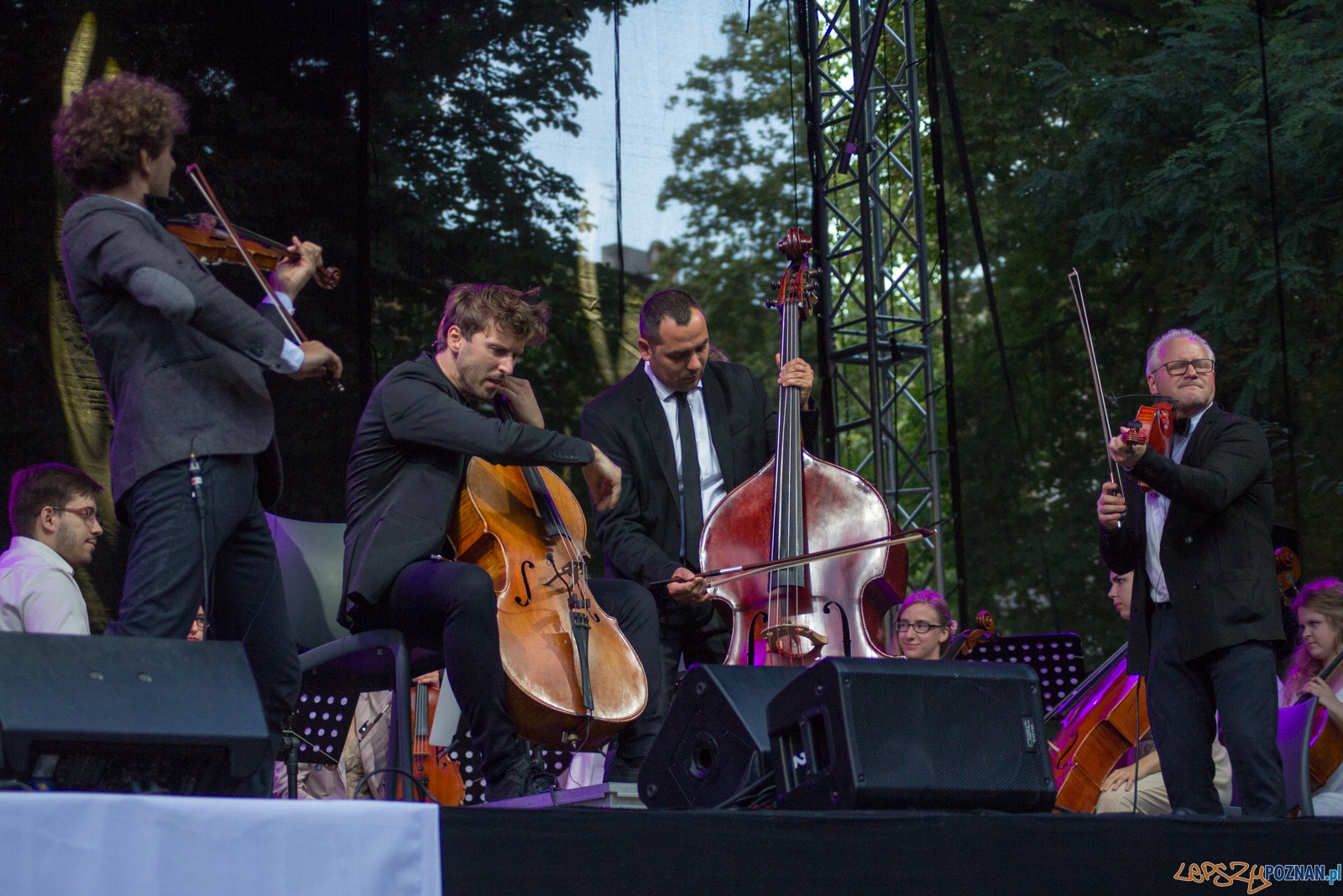 Młoda Polska Filharminia z zespołem Vołosi Foto: Ewelina Jaśkowiak Młoda Polska Filharminia z zespołem Vołosi Foto: Ewelina Jaśkowiak