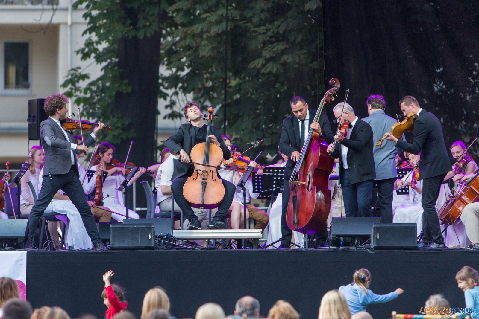 Młoda Polska Filharmonia i zespół Vołosi Foto: lepszyPOZNAN.pl / Piotr Rychter Młoda Polska Filharmonia i zespół Vołosi Foto: lepszyPOZNAN.pl / Piotr Rychter