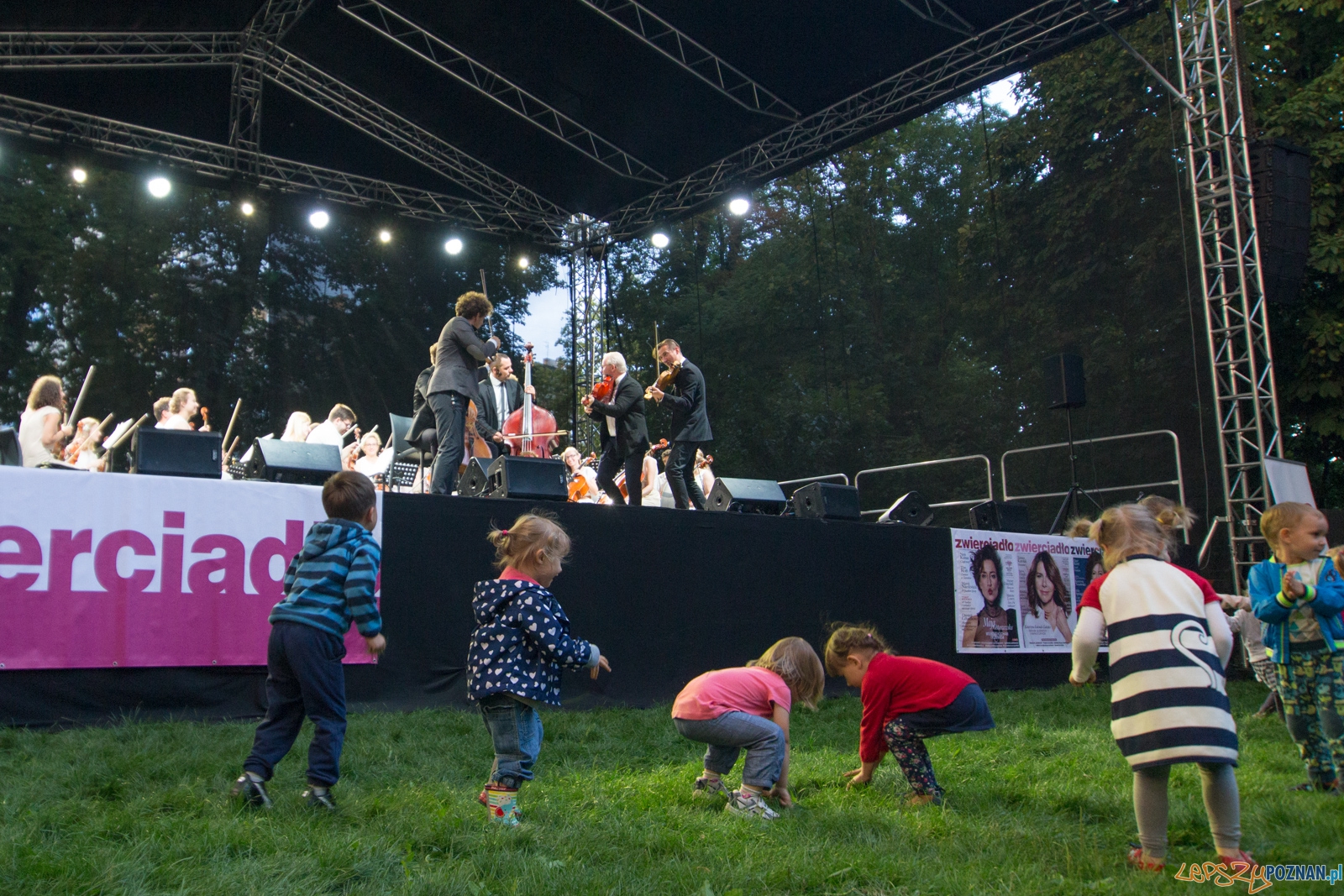 Młoda Polska Filharmonia i zespół Vołosi Foto: lepszyPOZNAN.pl / Piotr Rychter Młoda Polska Filharmonia i zespół Vołosi Foto: lepszyPOZNAN.pl / Piotr Rychter