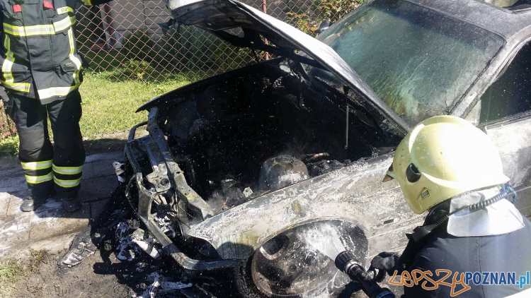 Płonący samochód Foto: OSP Luboń Płonący samochód Foto: OSP Luboń