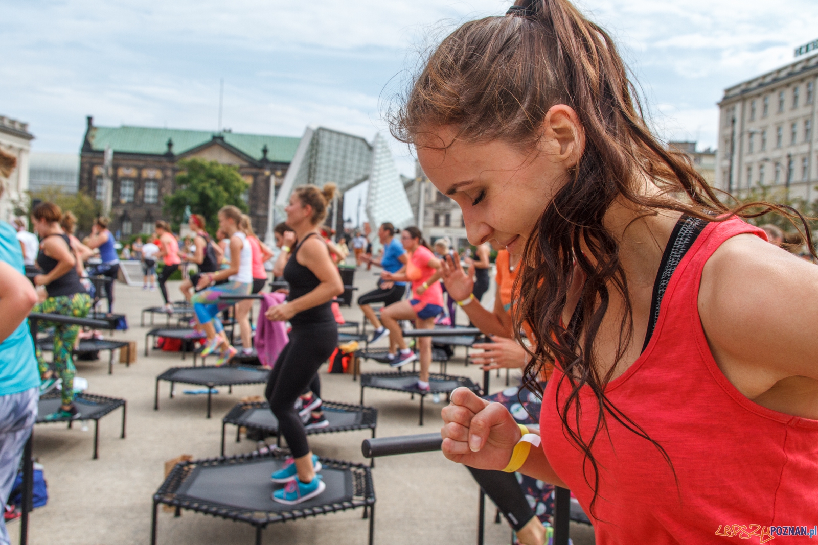 50 trampolin na Placu Wolności - Poznań 04.09.2016 r. Foto: LepszyPOZNAN.pl / Paweł Rychter 50 trampolin na Placu Wolności - Poznań 04.09.2016 r. Foto: LepszyPOZNAN.pl / Paweł Rychter
