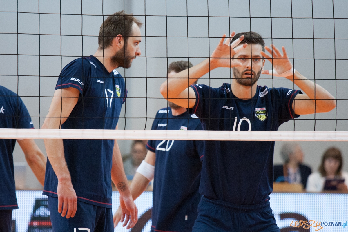 XII Memoriał Arkadiusza Gołasia (18.09.2016) Murowana Goślina Foto: © lepszyPOZNAN.pl / Karolina Kiraga XII Memoriał Arkadiusza Gołasia (18.09.2016) Murowana Goślina Foto: © lepszyPOZNAN.pl / Karolina Kiraga