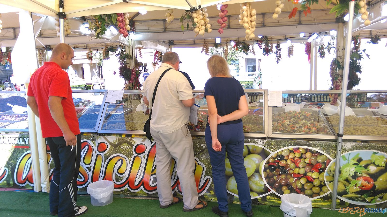 Włoski targ na Placu Wolności (7) Foto: TD Włoski targ na Placu Wolności (7) Foto: TD
