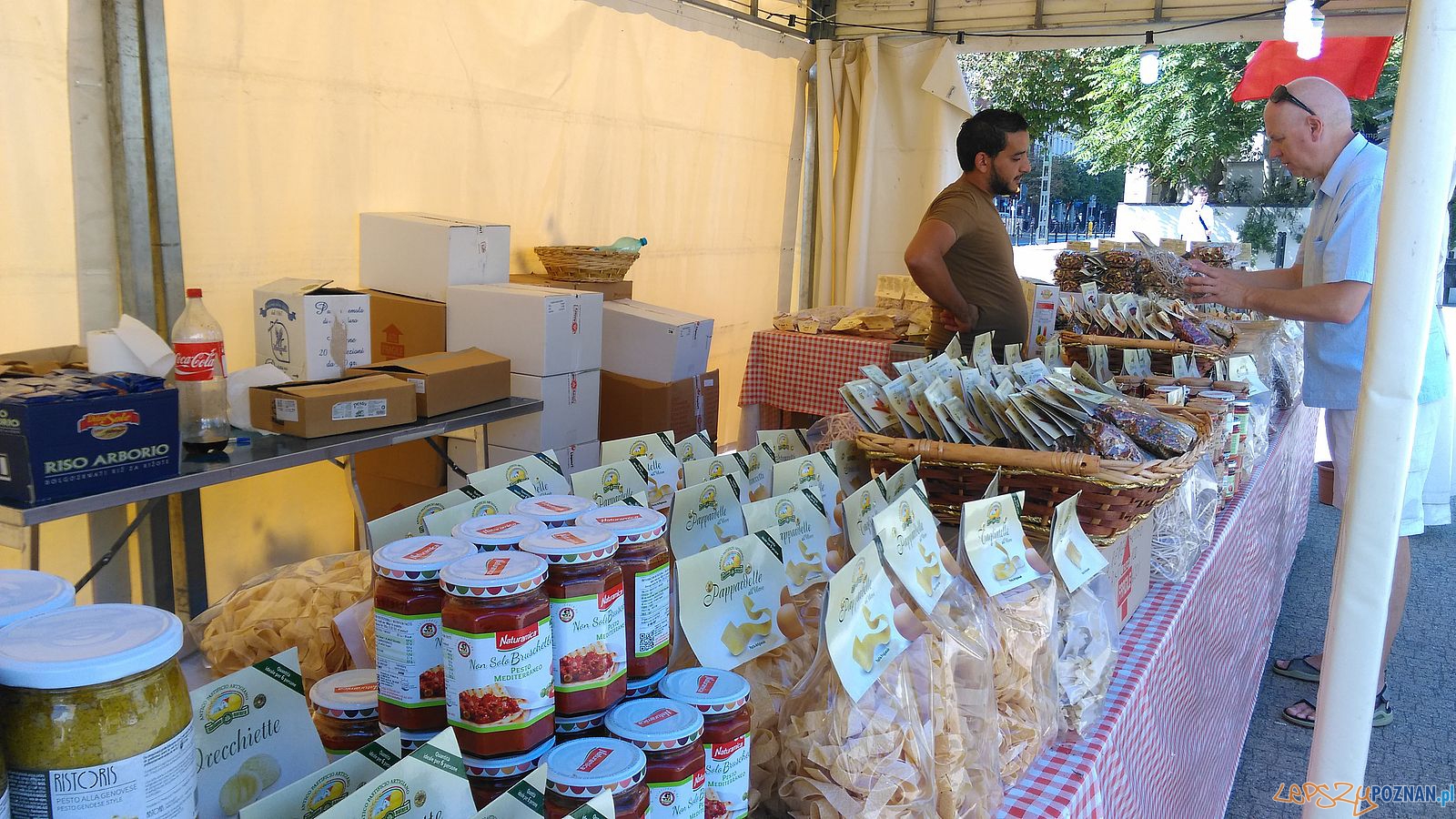 Włoski targ na Placu Wolności (1) Foto: TD Włoski targ na Placu Wolności (1) Foto: TD