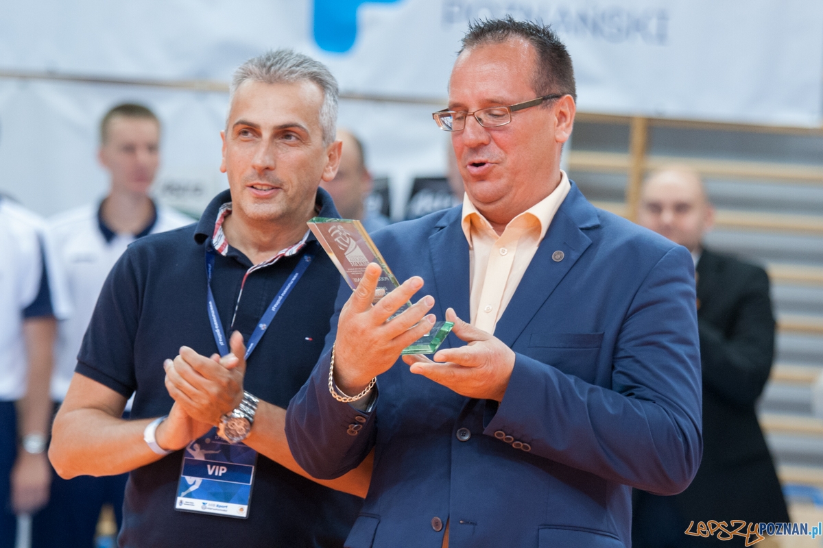 XII Memoriał Arkadiusza Gołasia (18.09.2016) Murowana Goślina Foto: © lepszyPOZNAN.pl / Karolina Kiraga XII Memoriał Arkadiusza Gołasia (18.09.2016) Murowana Goślina Foto: © lepszyPOZNAN.pl / Karolina Kiraga