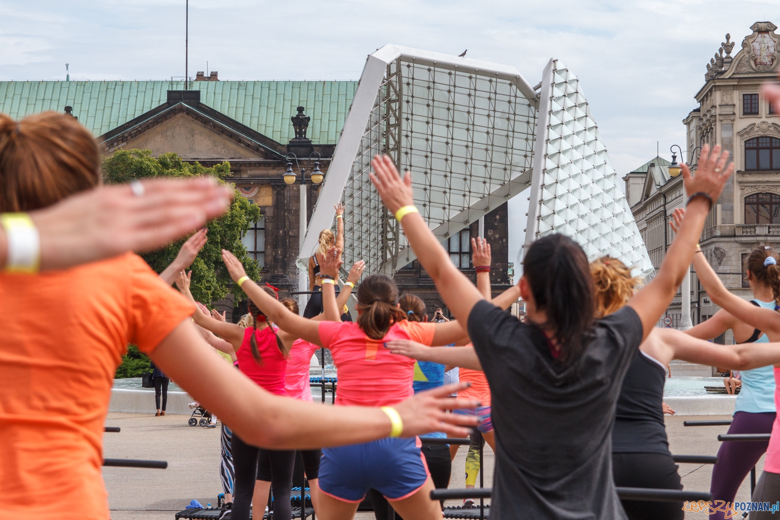 50 trampolin na Placu Wolności - Poznań 04.09.2016 r. Foto: LepszyPOZNAN.pl / Paweł Rychter 50 trampolin na Placu Wolności - Poznań 04.09.2016 r. Foto: LepszyPOZNAN.pl / Paweł Rychter