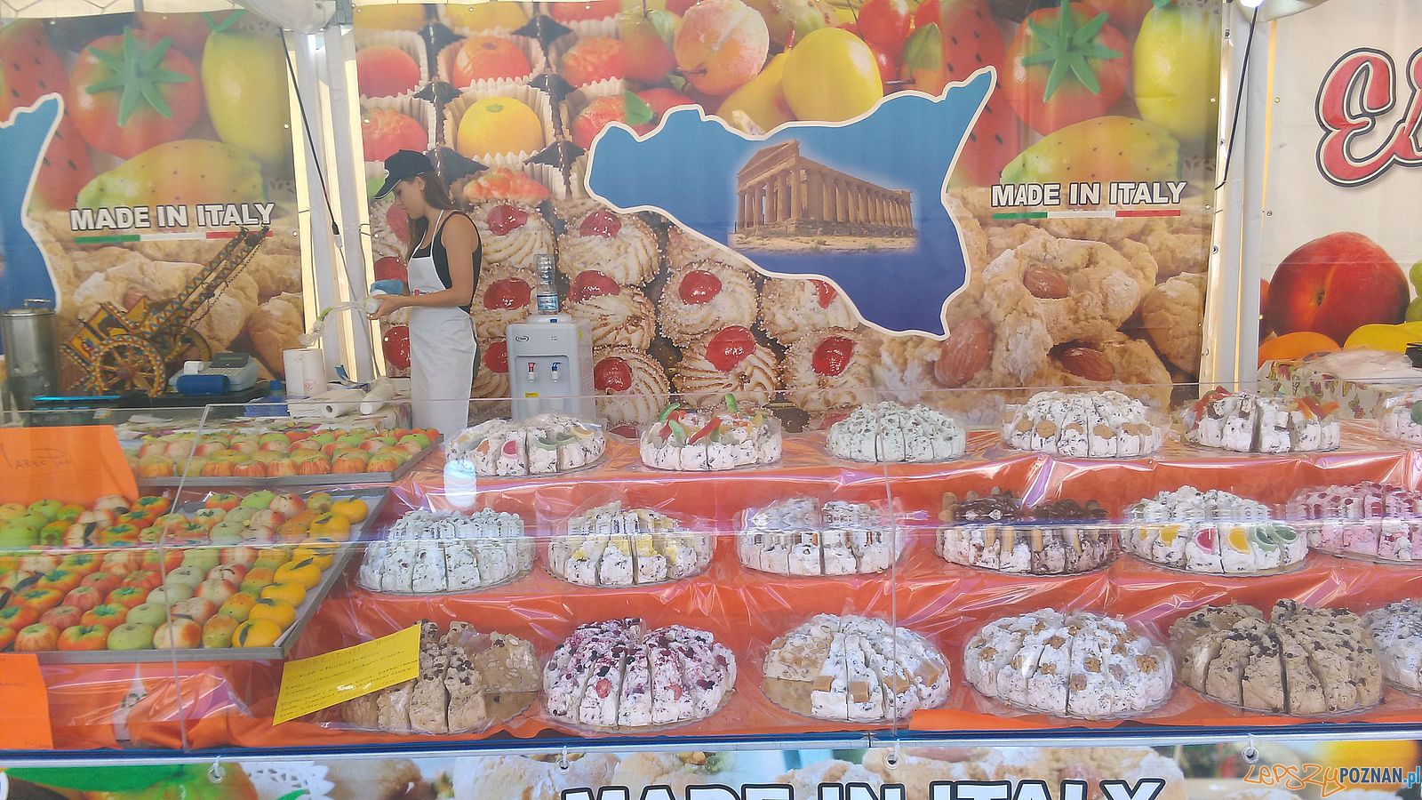 Włoski targ na Placu Wolności (8) Foto: Włoski targ na Placu Wolności (8) Foto: