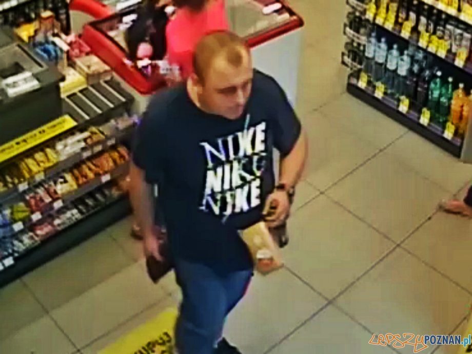 Pił w kościele alkohol i oblał nim ołtarz  Foto: monitoring