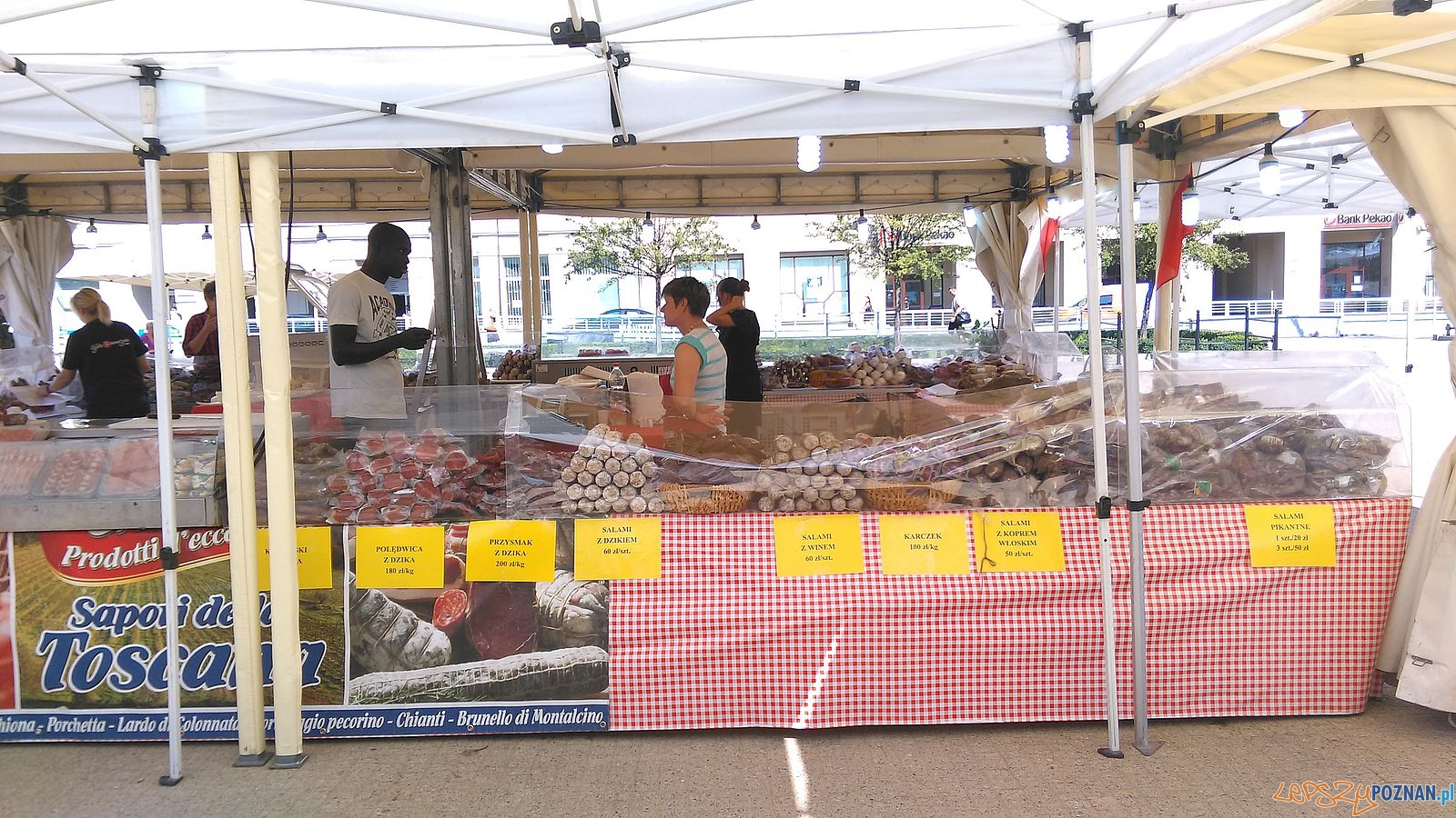 Włoski targ na Placu Wolności (10) Foto: Włoski targ na Placu Wolności (10) Foto:
