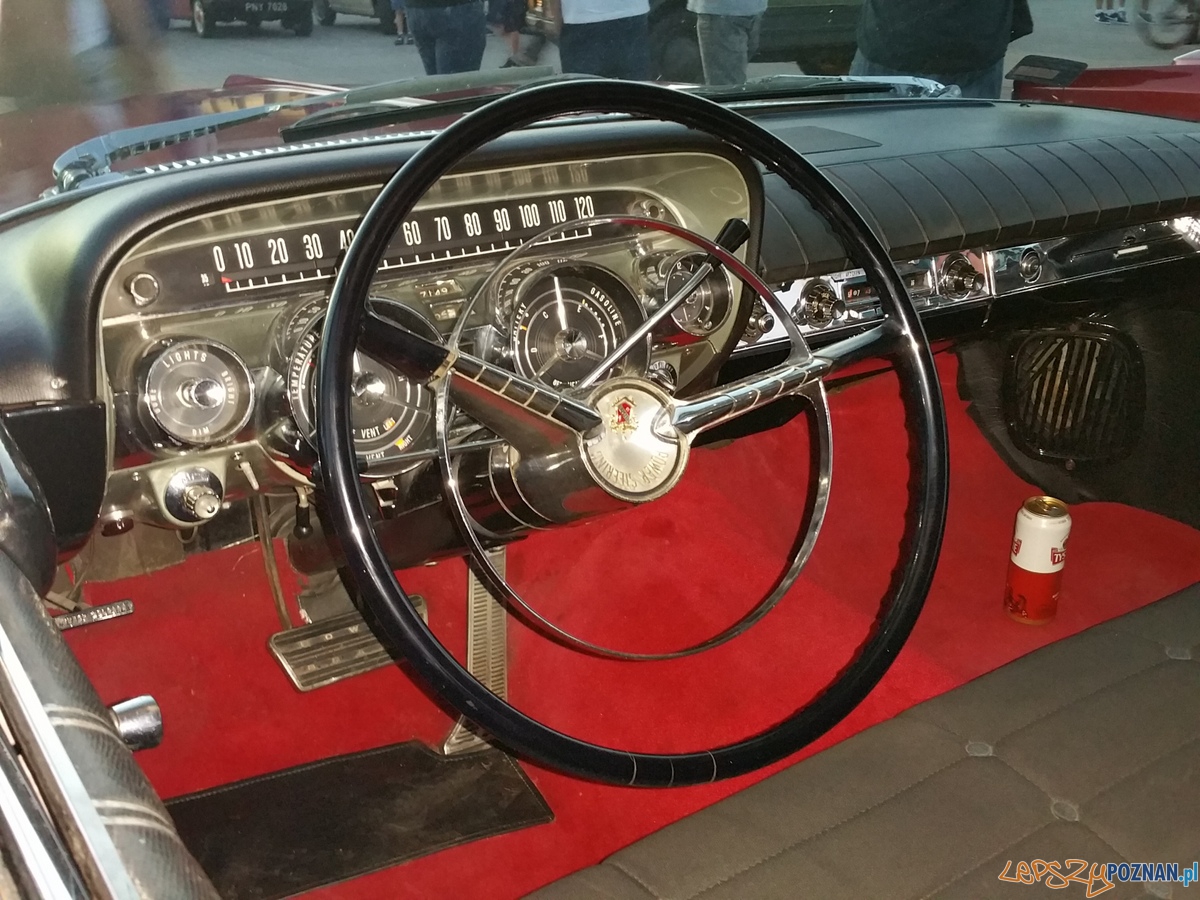 Zabytkowe auta na Wrocławskiej Foto: Sławomir Cichocki / Stowarzyszenie Ulica Wrocławska Zabytkowe auta na Wrocławskiej Foto: Sławomir Cichocki / Stowarzyszenie Ulica Wrocławska