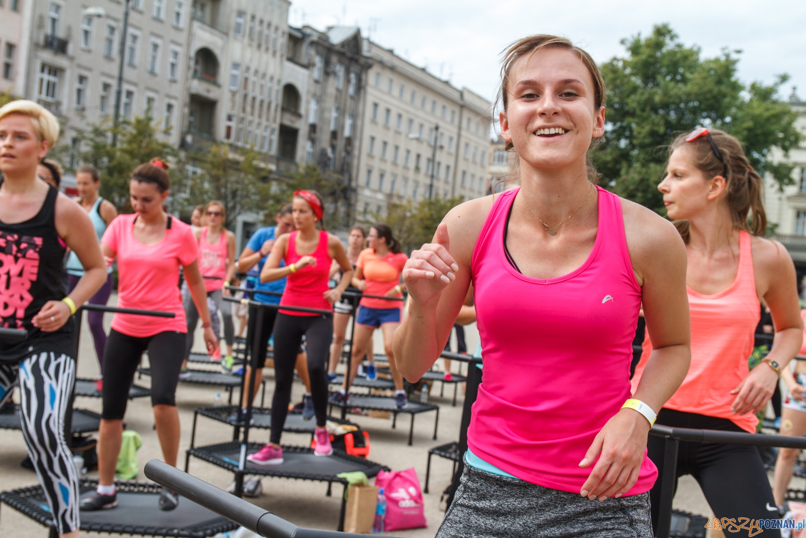 50 trampolin na Placu Wolności - Poznań 04.09.2016 r. Foto: LepszyPOZNAN.pl / Paweł Rychter 50 trampolin na Placu Wolności - Poznań 04.09.2016 r. Foto: LepszyPOZNAN.pl / Paweł Rychter