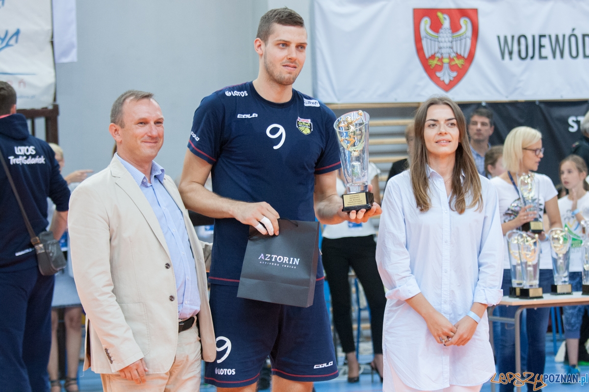 XII Memoriał Arkadiusza Gołasia (18.09.2016) Murowana Goślina Foto: © lepszyPOZNAN.pl / Karolina Kiraga XII Memoriał Arkadiusza Gołasia (18.09.2016) Murowana Goślina Foto: © lepszyPOZNAN.pl / Karolina Kiraga