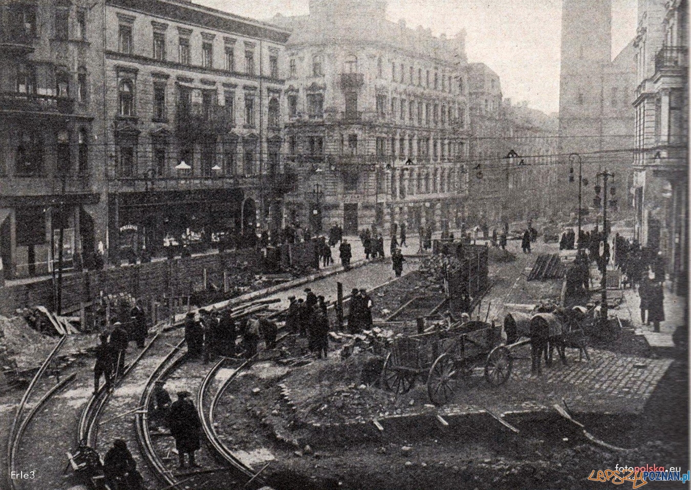 Plac Świętokrzyski - 1931 Foto: fotopolska Plac Świętokrzyski - 1931 Foto: fotopolska