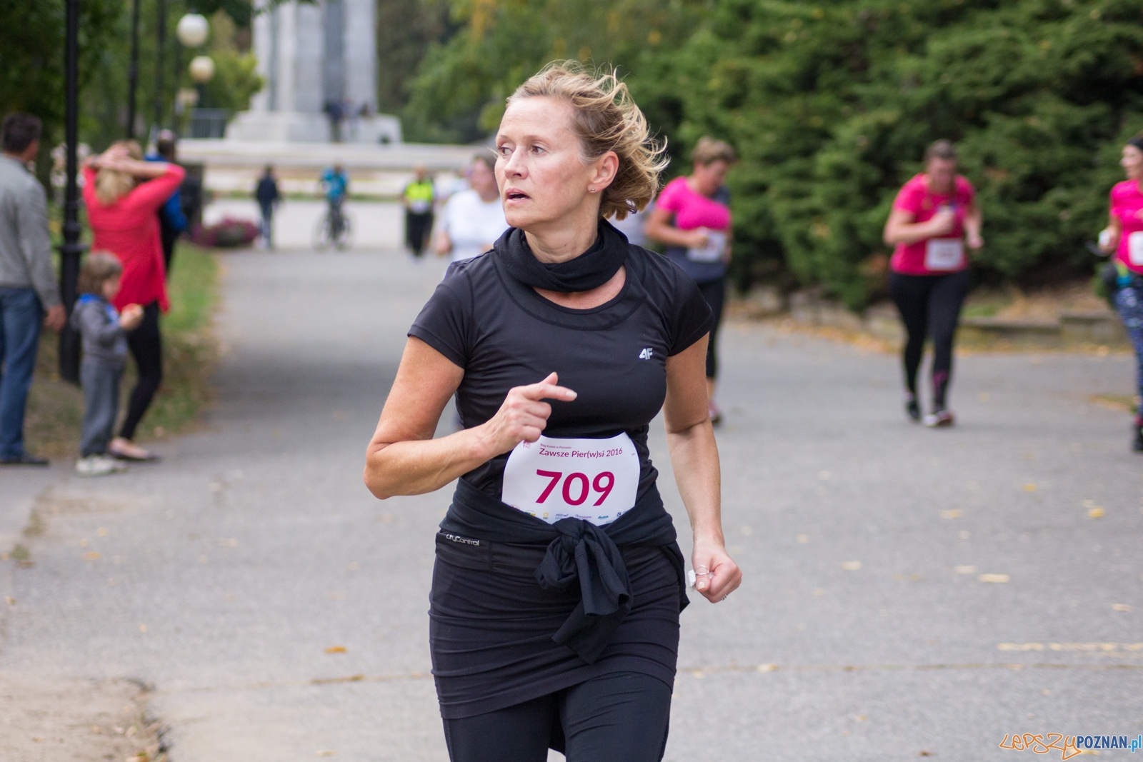 II Bieg Kobiet Zawsze PIER(W)SI 2016 Foto: Ewelina Jaśkowiak II Bieg Kobiet Zawsze PIER(W)SI 2016 Foto: Ewelina Jaśkowiak