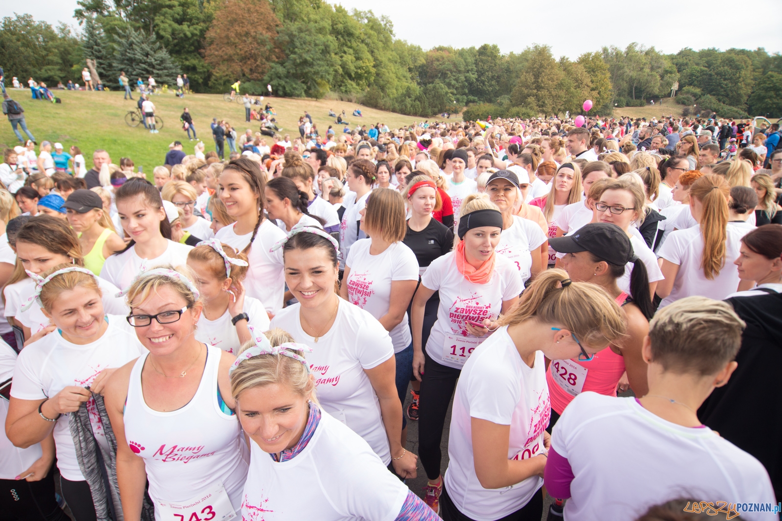 2 Bieg Kobiet ZAWSZE PIER(W)SI 2016 Foto: lepszyPOZNAN.pl / Piotr Rychter 2 Bieg Kobiet ZAWSZE PIER(W)SI 2016 Foto: lepszyPOZNAN.pl / Piotr Rychter