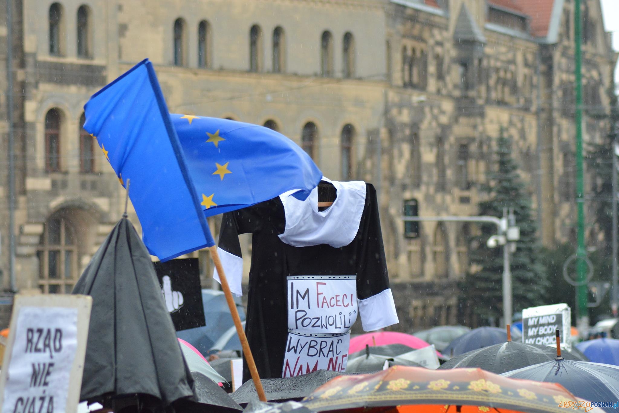 #czarnyprotest Foto: #czarnyprotest Foto: