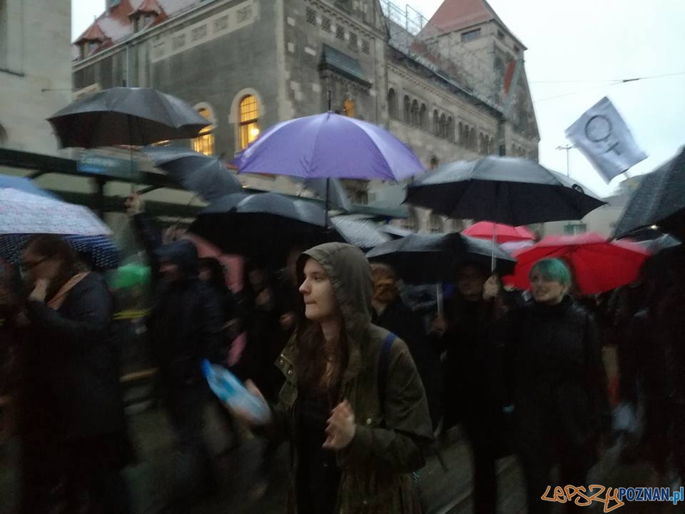 #czarnyprotest Foto: #czarnyprotest Foto: