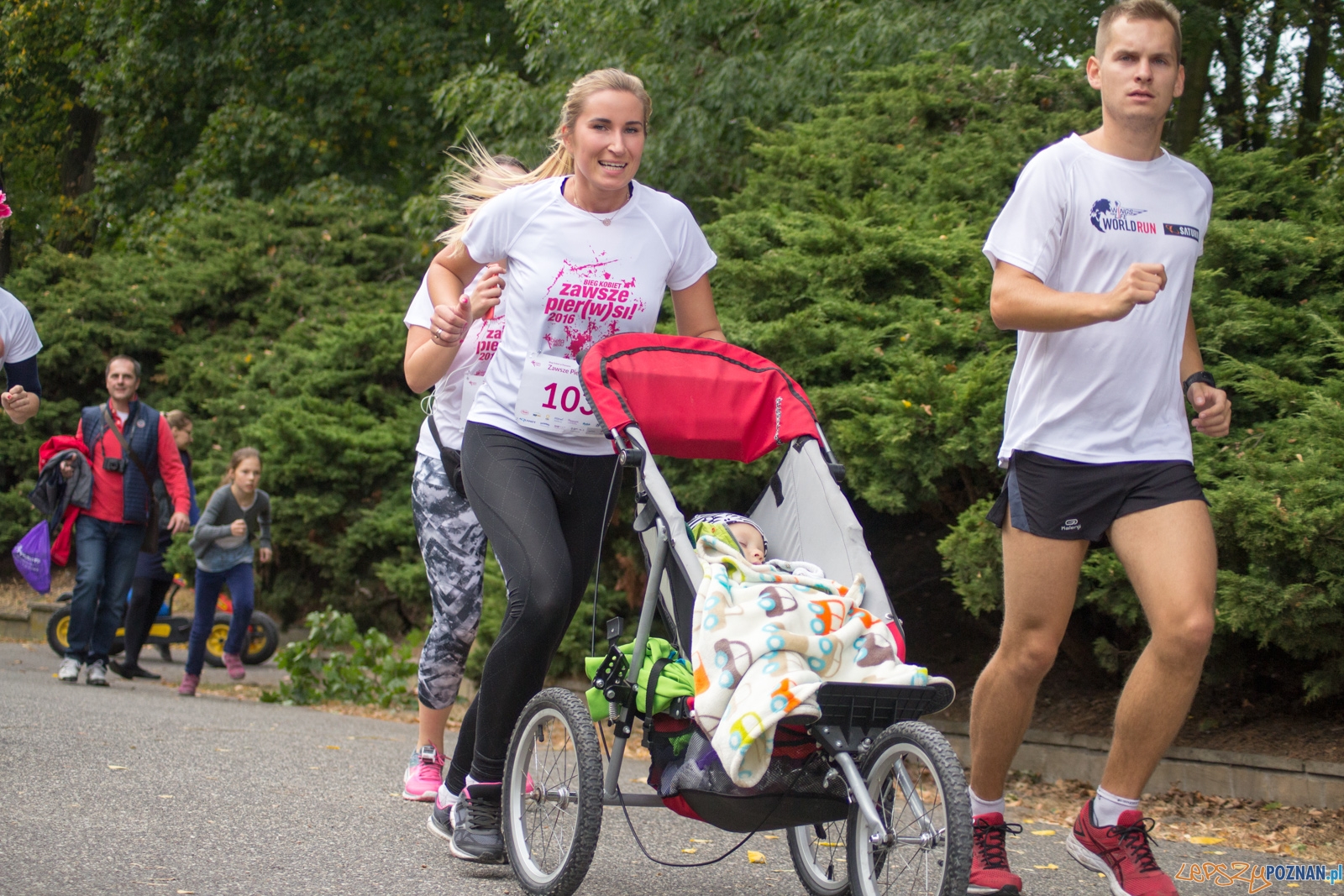 II Bieg Kobiet Zawsze PIER(W)SI 2016 Foto: Ewelina Jaśkowiak II Bieg Kobiet Zawsze PIER(W)SI 2016 Foto: Ewelina Jaśkowiak