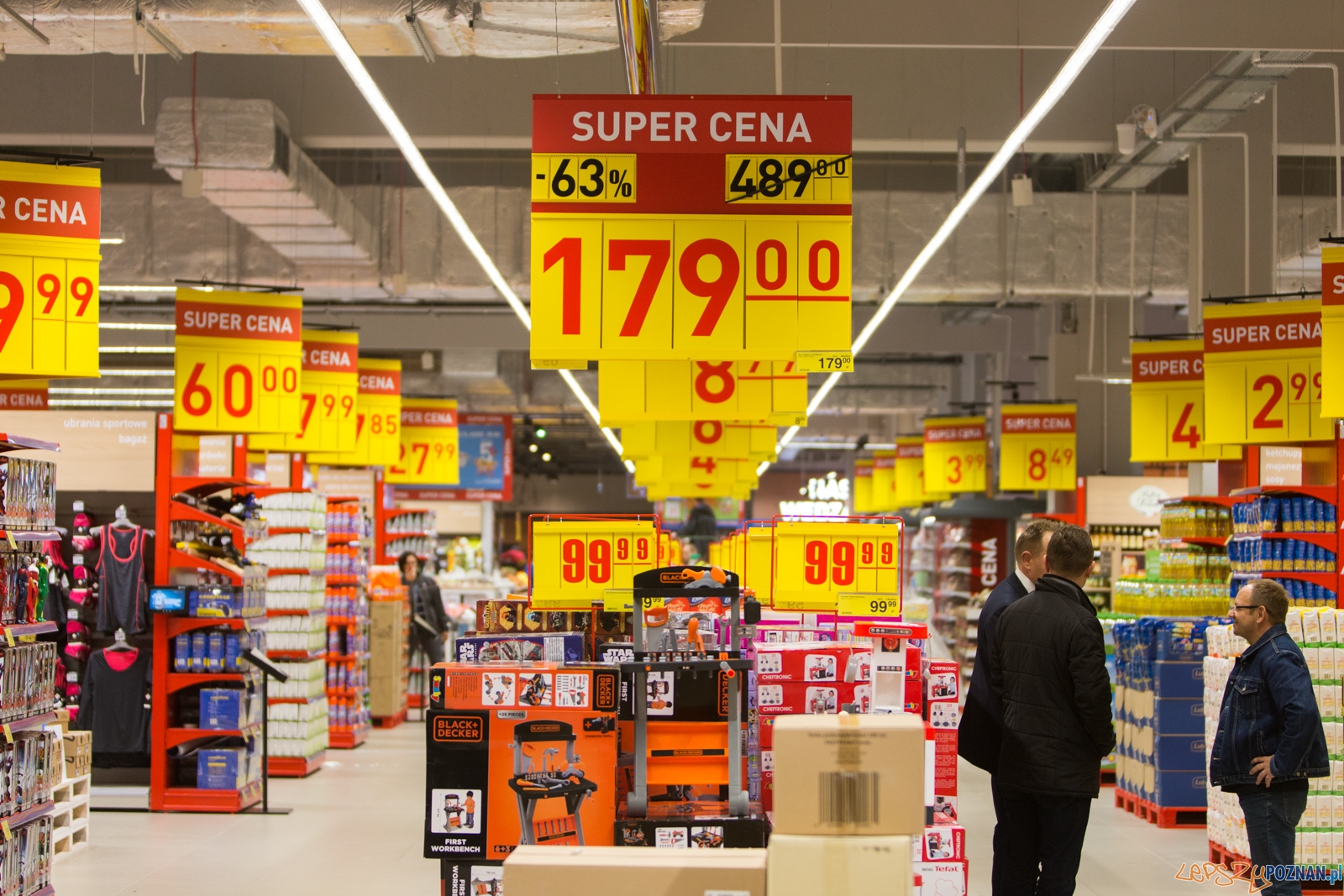 Promocje, super cena Foto: lepszyPOZNAN.pl / Piotr Rychter Promocje, super cena Foto: lepszyPOZNAN.pl / Piotr Rychter